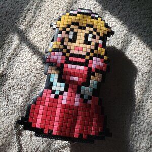 Very Rare Danielle Nicole x Nintendo Princess Peach Pixel Art Crossbody Bag